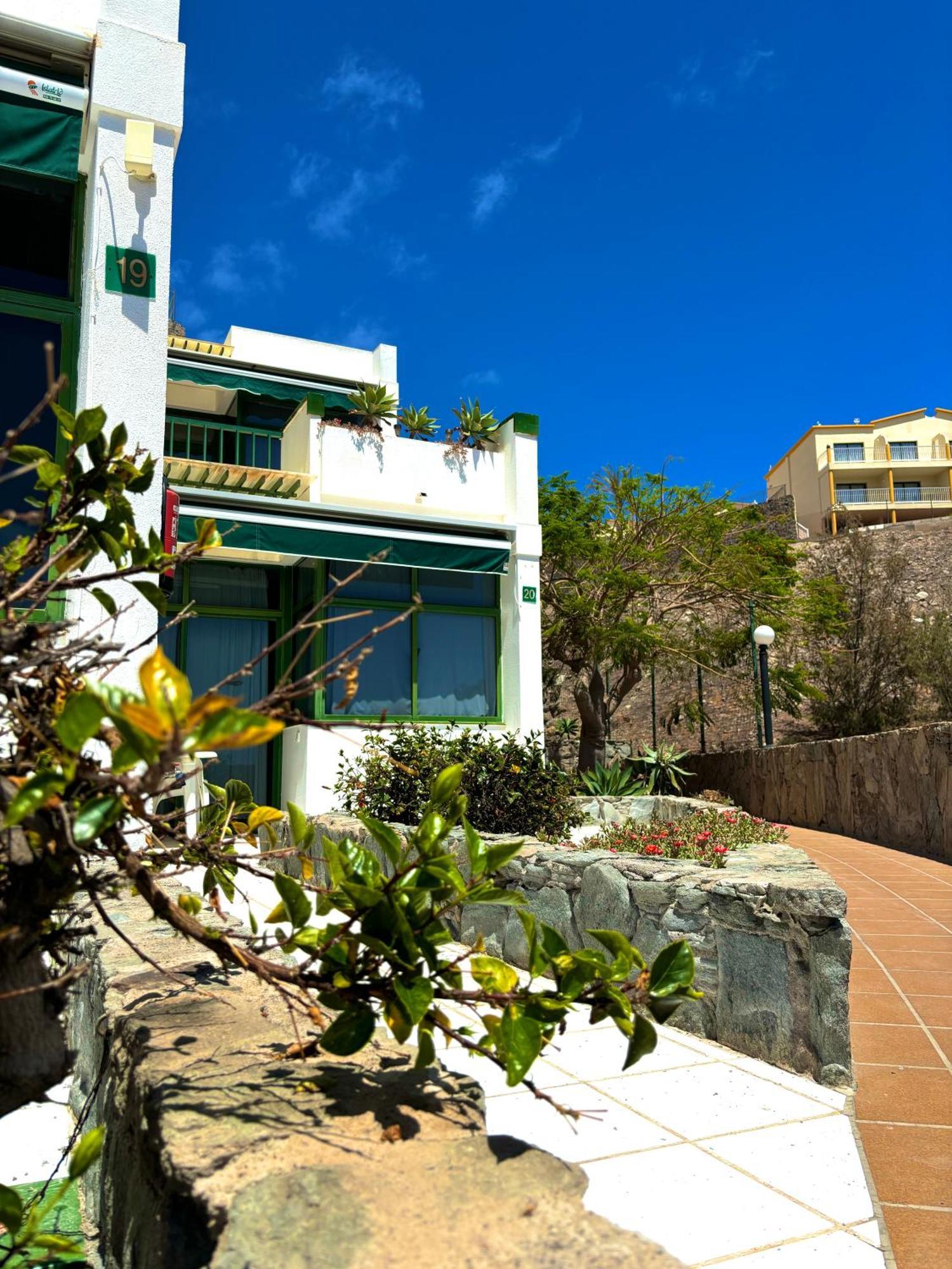 Apartamentos Halley Puerto Rico  Ngoại thất bức ảnh
